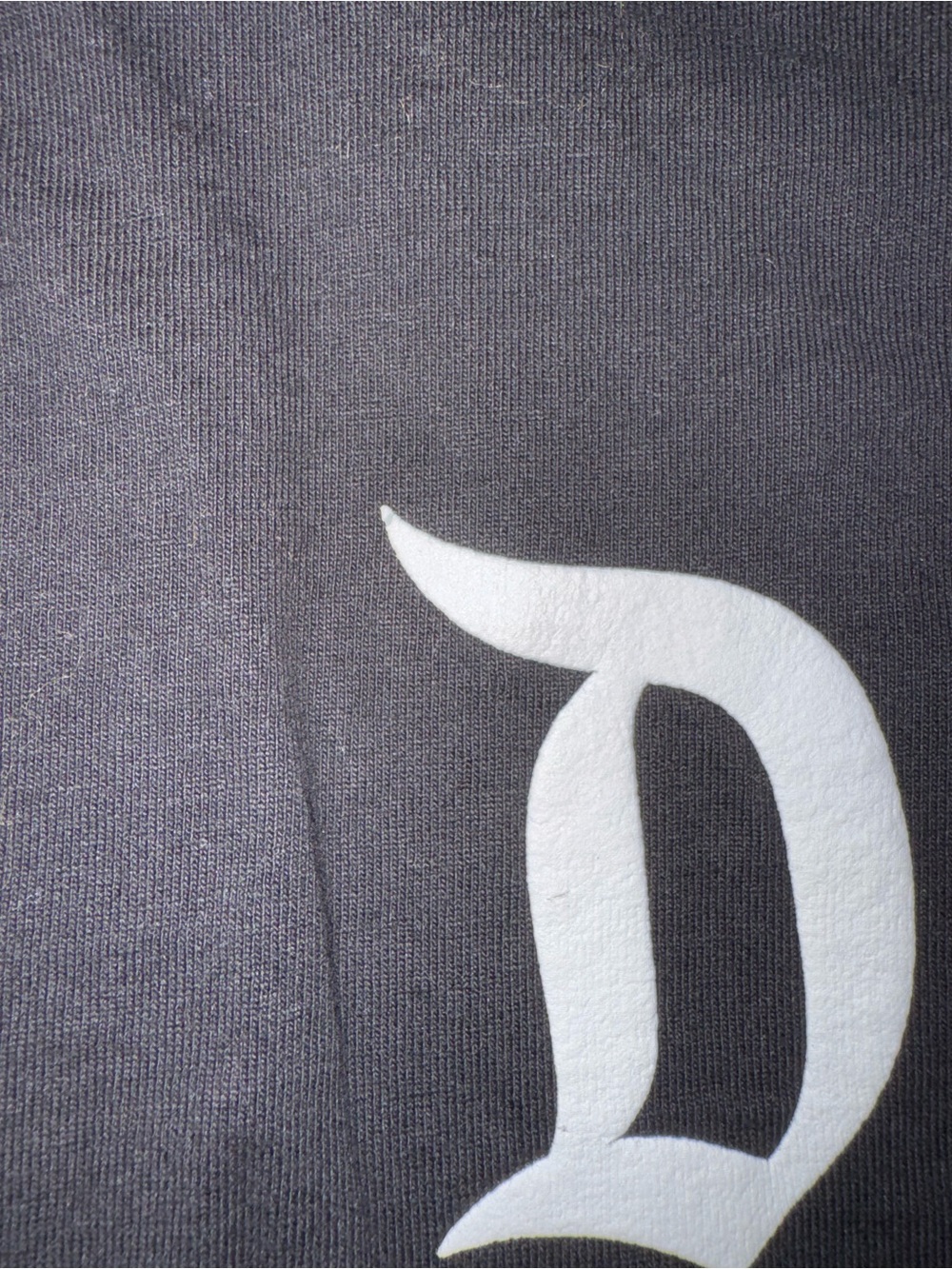 Disneyland Resort Spirit Jersey Long Sleeve Crewneck T-Shirt Black/White Small - Picture 5 of 6